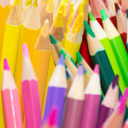 Ricopri i tuoi libri e personalizza le tue etichette per quaderni e matite! Scopri i nostri servizi Scuola!