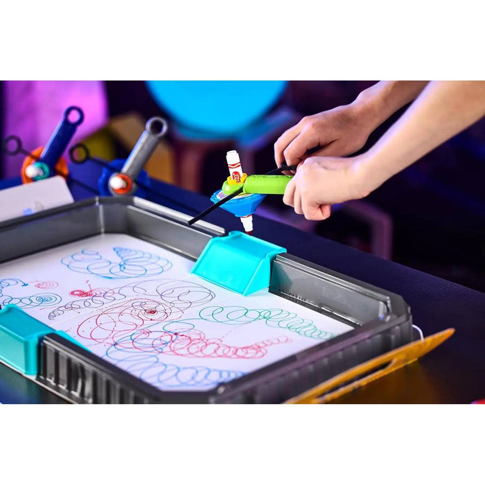 CRAYOLA Colour Whirls Battle Arena - 74-7697