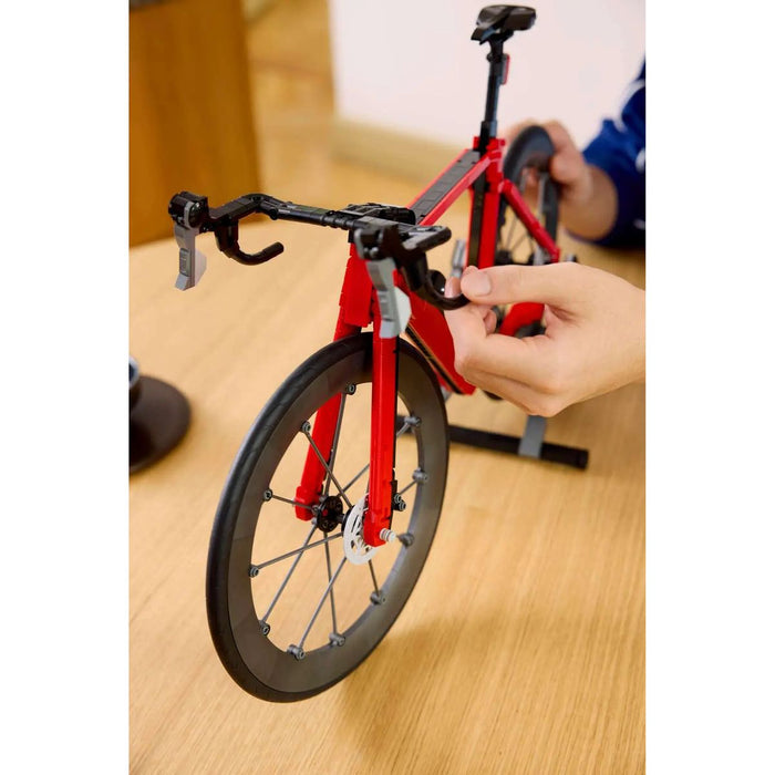 LEGO Bici Da Corsa - 11380, Kit Modellismo Per Adulti Con Pneumatici, Deragliatore E Supporto, Regalo Per Fan Di Ciclismo