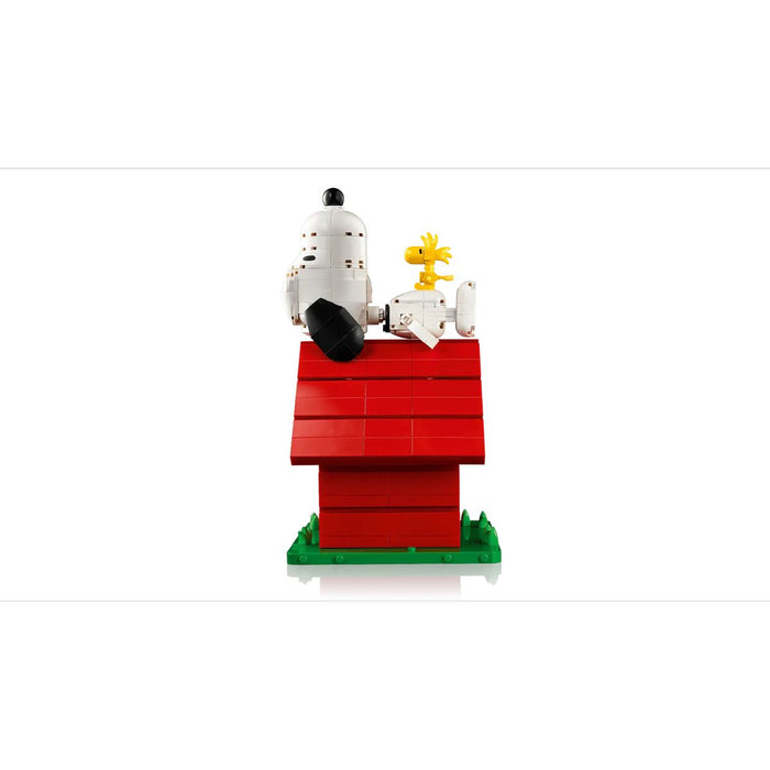 LEGO Peanuts: La Cuccia Di Snoopy - 21368, Kit Modellismo Da Esposizione Per Adulti Con Personaggi Di Snoopy E Woodstock