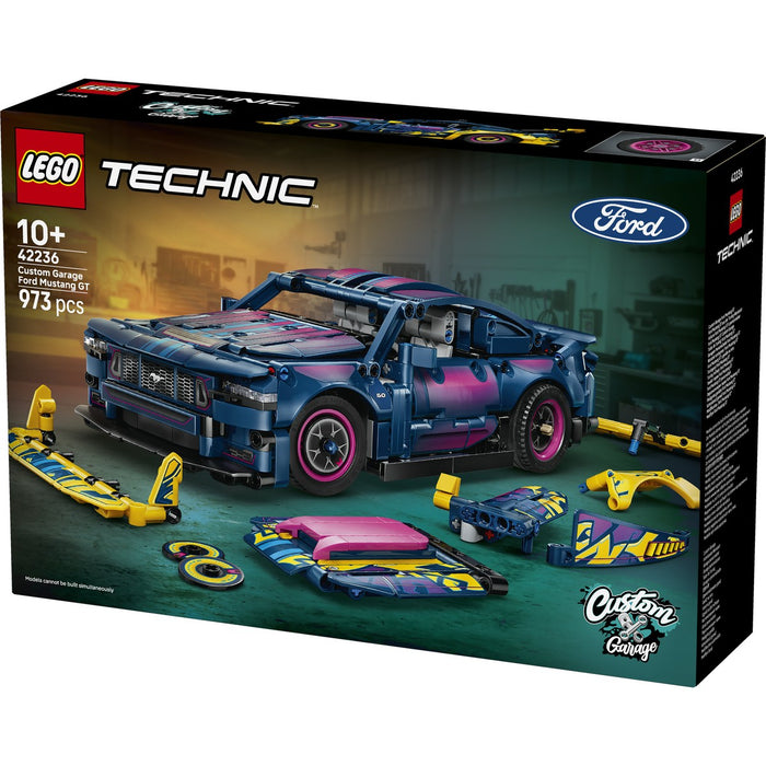 LEGO Ford Mustang Gt Custom Garage