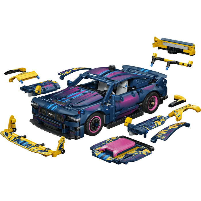 LEGO Ford Mustang Gt Custom Garage