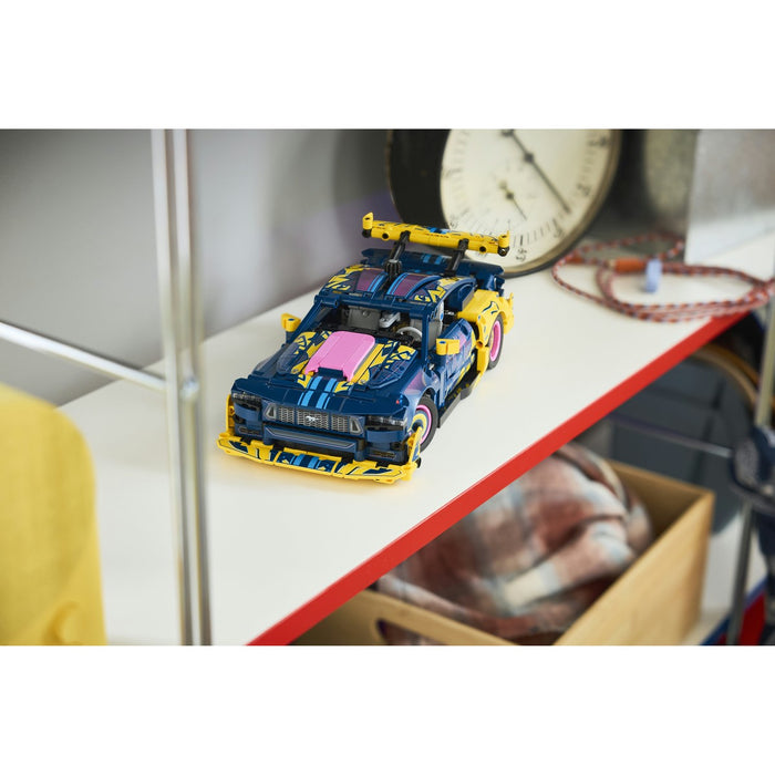 LEGO Ford Mustang Gt Custom Garage
