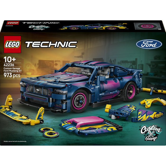LEGO Ford Mustang Gt Custom Garage