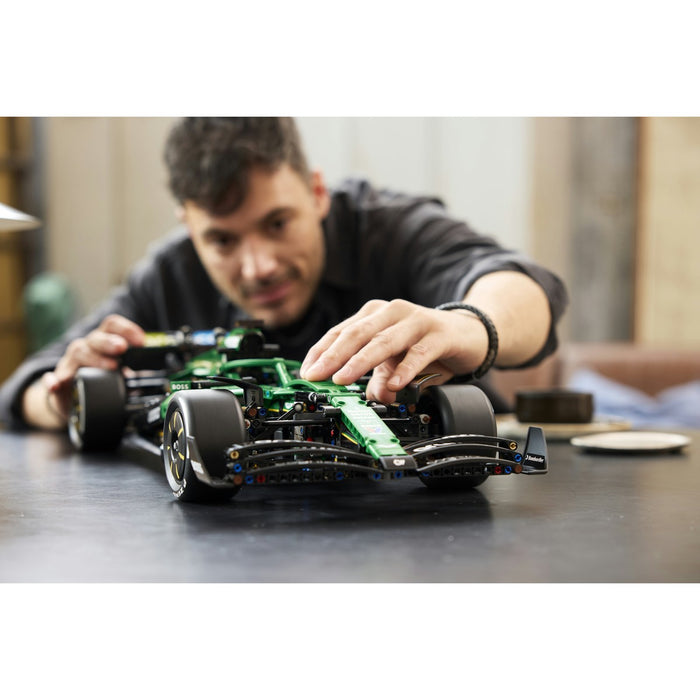 LEGO F1 Aston Martin Aramco Amr25