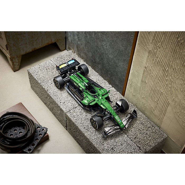 LEGO F1 Aston Martin Aramco Amr25