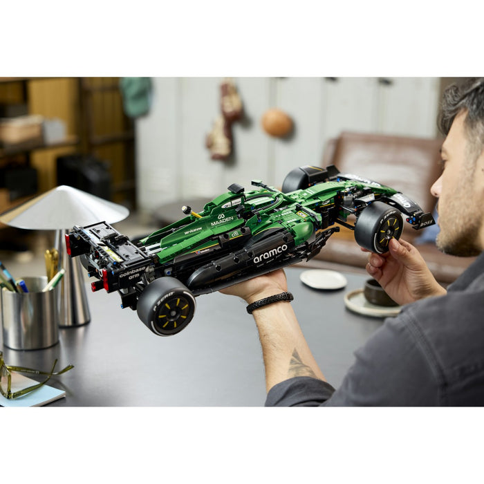 LEGO F1 Aston Martin Aramco Amr25