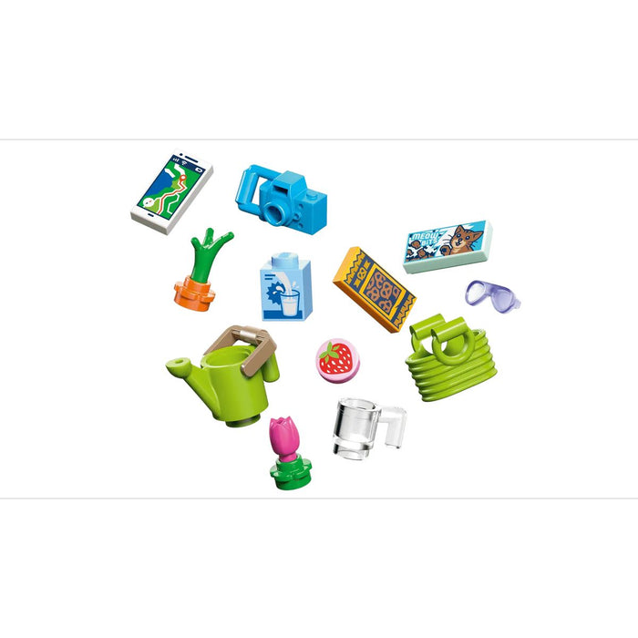 LEGO Cabina Glamping Nella Natura - 42682, Casa Giocattolo Con 2 Mini Bamboline, Gatto E Accessori, Regalo Bambini 6+