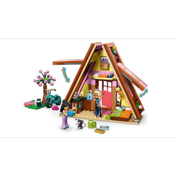 LEGO Cabina Glamping Nella Natura - 42682, Casa Giocattolo Con 2 Mini Bamboline, Gatto E Accessori, Regalo Bambini 6+