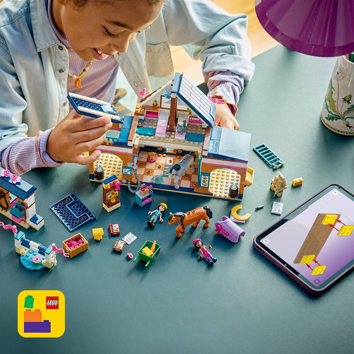 LEGO Scuderia E Accademia Di Equitazione - 42688