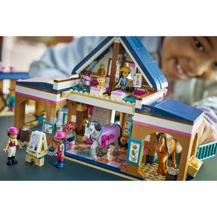 LEGO Scuderia E Accademia Di Equitazione - 42688