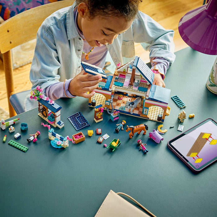 LEGO Scuderia E Accademia Di Equitazione - 42688