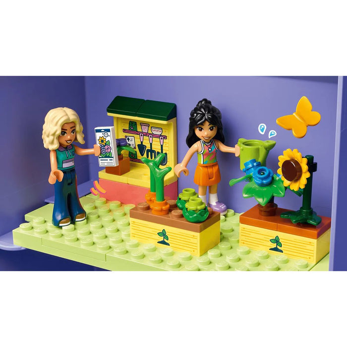 LEGO Valigetta Creativa Casa Delle Bambole - 42697, Giochi Da Viaggio Con Casa A 8 Stanze E 2 Mini Bamboline, Regalo 6+