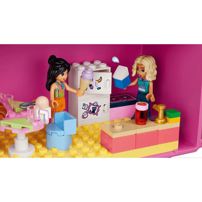 LEGO Valigetta Creativa Casa Delle Bambole - 42697, Giochi Da Viaggio Con Casa A 8 Stanze E 2 Mini Bamboline, Regalo 6+