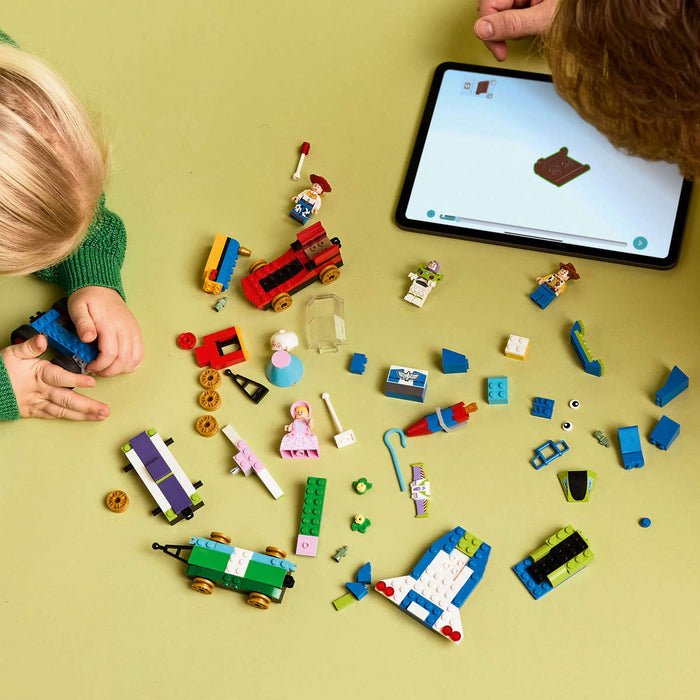 LEGO Toy Story: Treno E Auto Rc Celebrativi - 43264