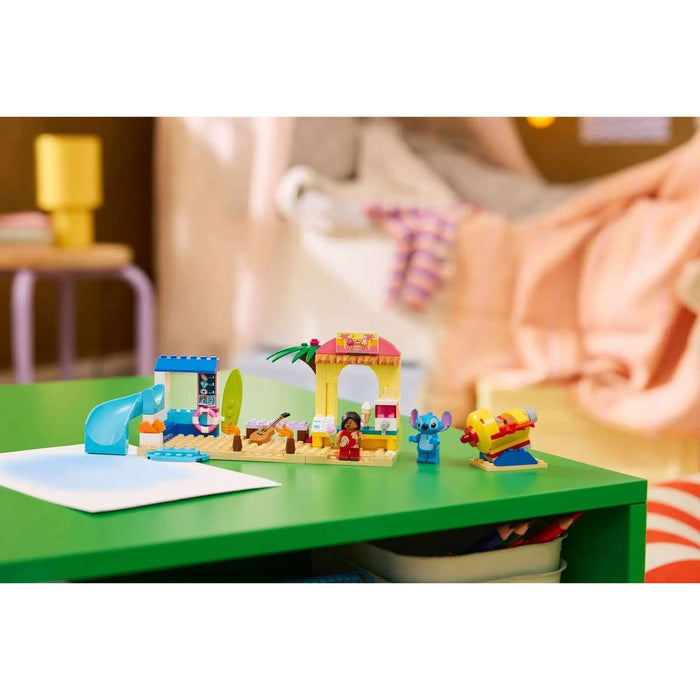 LEGO Divertimento In Spiaggia Con Lilo E Stitch - 43280, Giochi Didattici, 2 Negozi, Giostra E 2 Minifigure, Regalo 4+