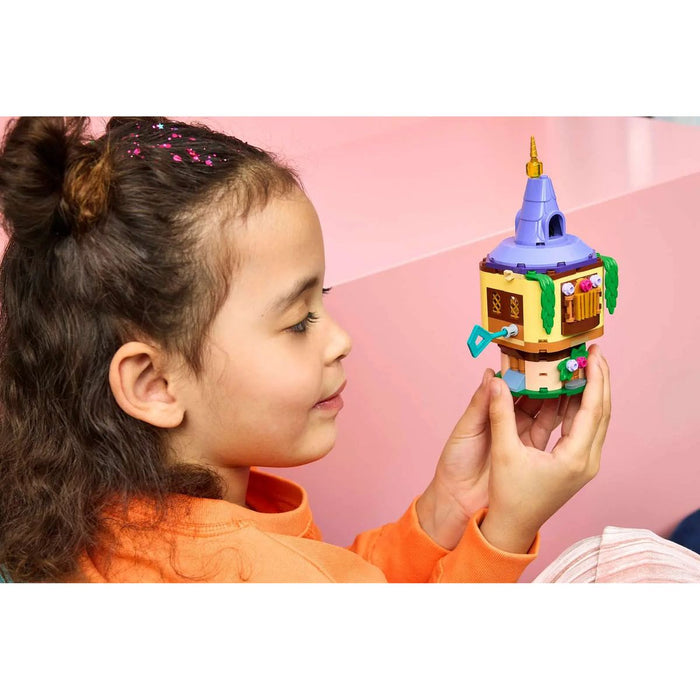 LEGO La Mini-Torre Di Rapunzel - 43294, Gioco Con 2 Mini Bamboline, Pascal, Accessori E Serratura, Regalo 5+