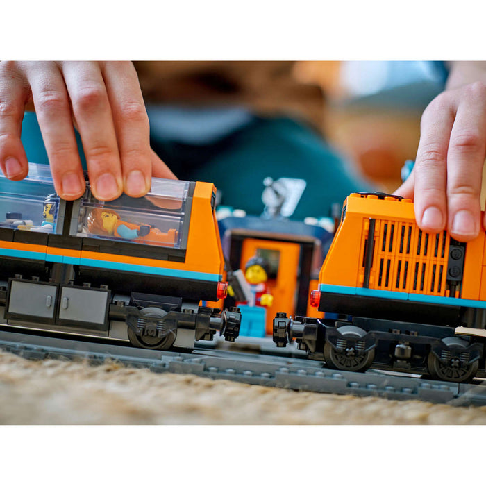 LEGO Treno Espresso Artico Degli Esploratori - 60470