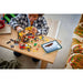LEGO Centro Di Consegna Pizze Con Veicoli - 60496, Con Macchina Giocattolo, Scooter, Drone E Cabinato Arcade, Regalo Da 6+