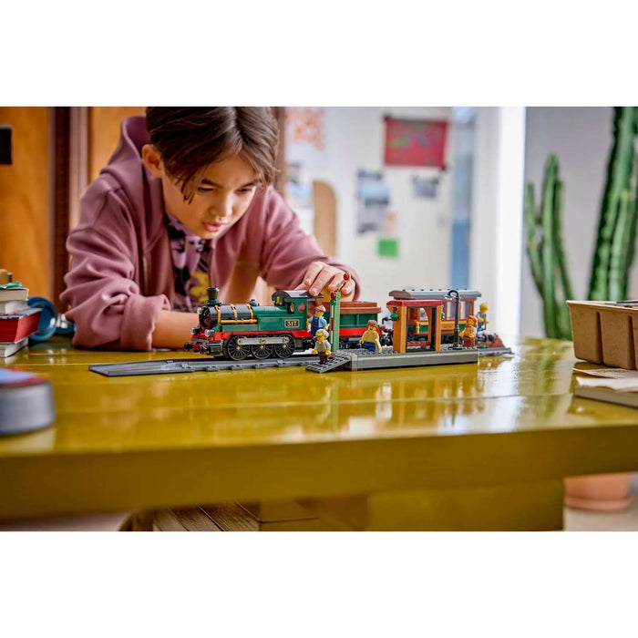 LEGO Treno A Vapore Vintage - 60511, Giocattolo Stem Con Stazione, Binari, Cabina Di Comando E Segnale Di Stop, Regalo 7+