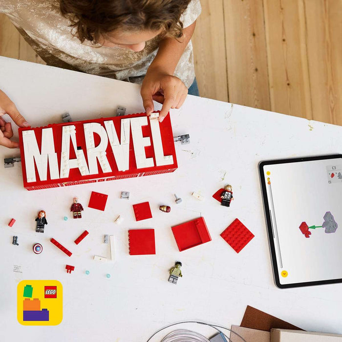 LEGO Logo E Minifigure Marvel - 76313
