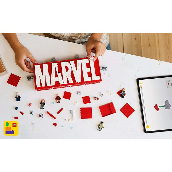 LEGO Logo E Minifigure Marvel - 76313
