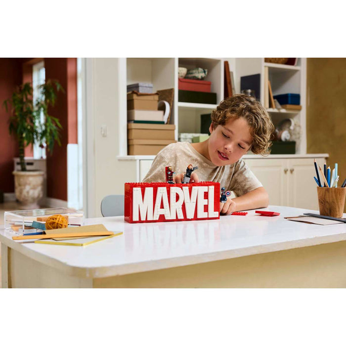 LEGO Logo E Minifigure Marvel - 76313