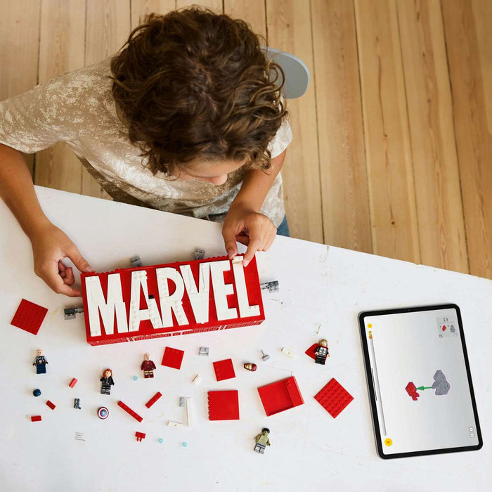 LEGO Logo E Minifigure Marvel - 76313