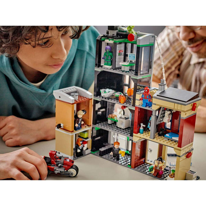 LEGO Spider-Man Contro Oscorp - 76324