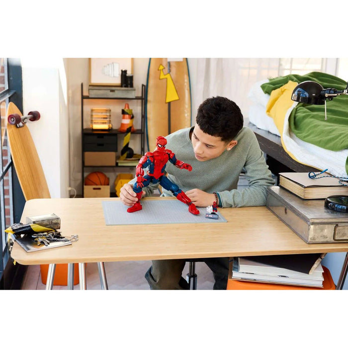 LEGO Personaggio Di Spider-Man - 76346, Action Figure Giocattolo Con Minifigure Da Collezione, Regalo Per Bambini 12+