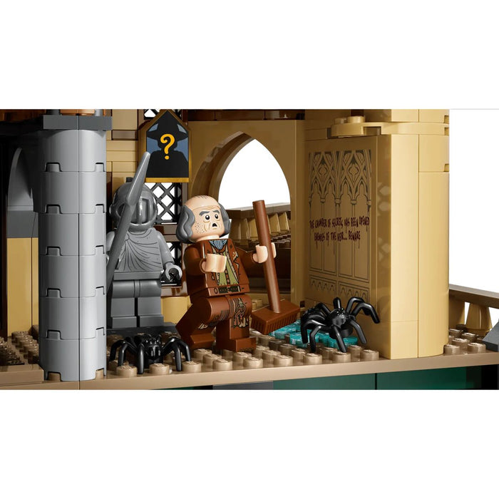 LEGO Castello Di Hogwarts: Ala Est - 76473, Giocattolo Con 13 Minifigure E Patronus Da Collezione, Regalo Da 10+