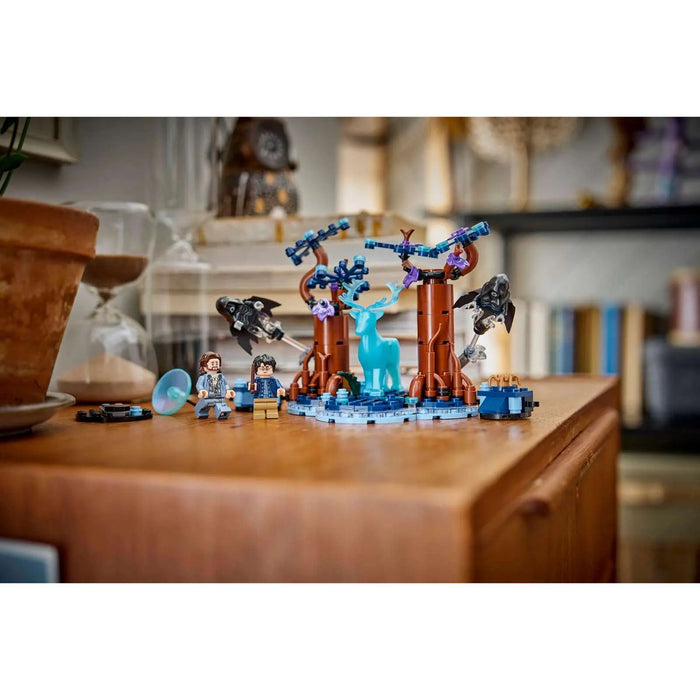 LEGO Foresta Proibita: Expecto Patronum - 76475, Giocattolo Con 2 Dissennatori, Cervo E 2 Minifigure, Regalo 7+