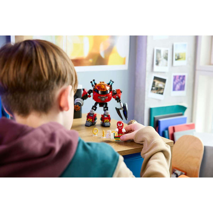 LEGO Knuckles Vs. Il Mech Egg Crusher Del Dr. Eggman Con 2 Minifigure - 77005, Anelli E Smeraldi Del Caos Per Bambini 8+