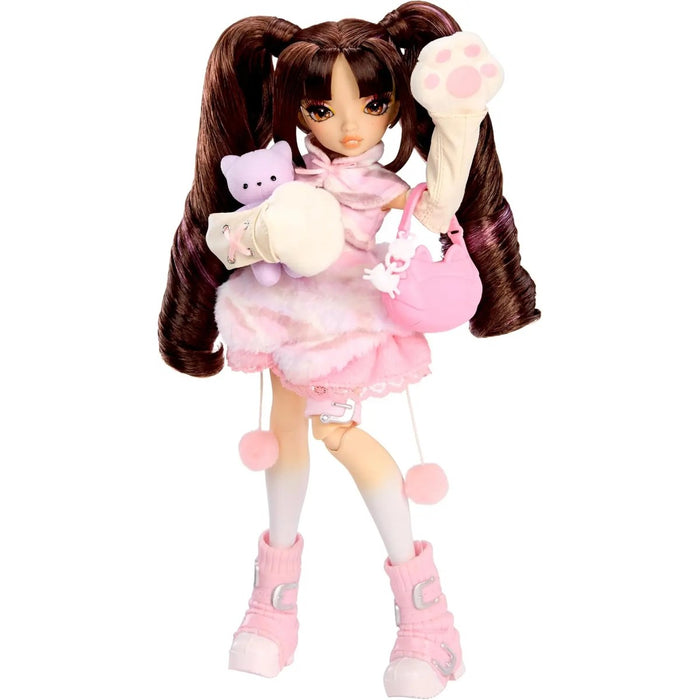 MGA Mirror Mi Fashion Doll Akiko Kittyama Cozy