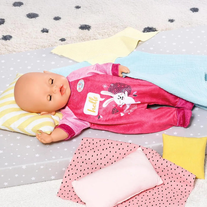 MGA Baby Born Emma Con Tutina 43 Cm