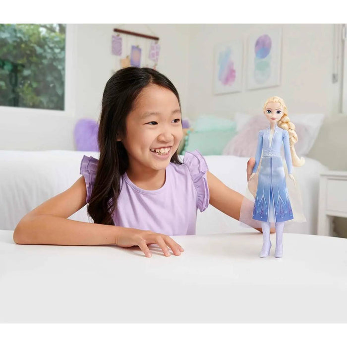 MATTEL Frozen Elsa Bambola Con Abito Esclusivo - HLW48