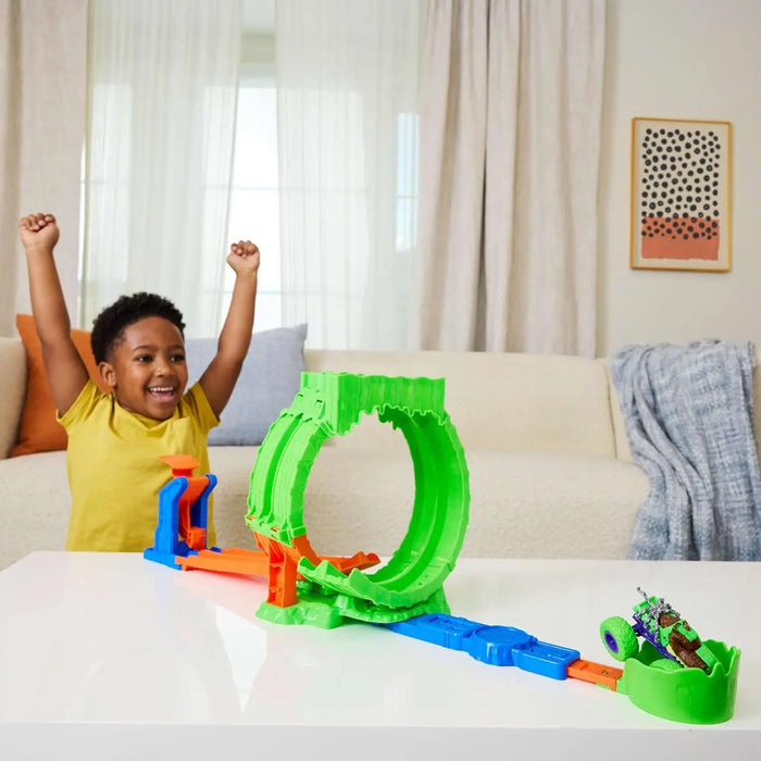 MATTEL Hot Wheels Monster Trucks Loop Caos Mutante