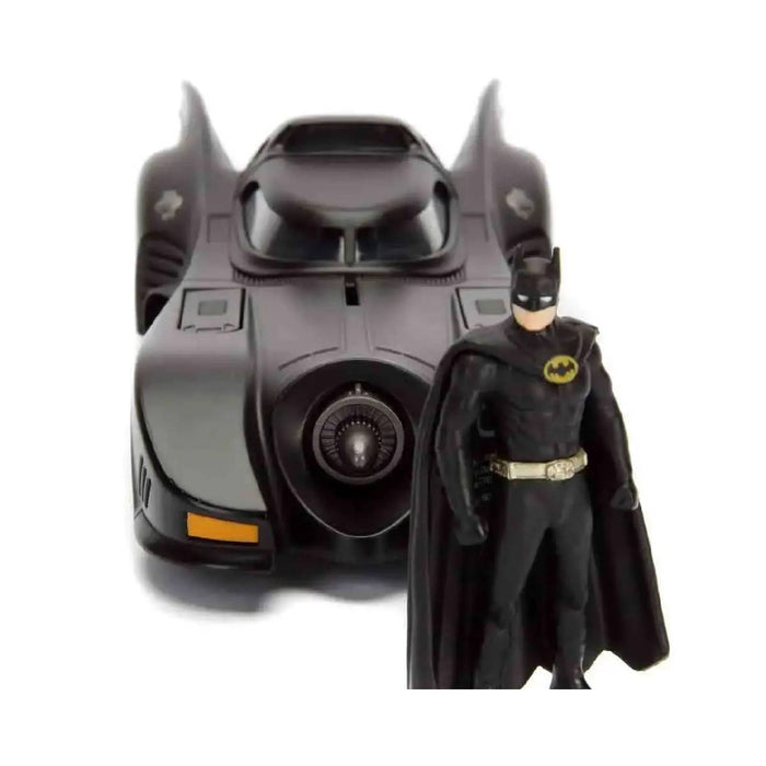 JADA Batman Batmobile 1989 1:24 Con Personaggio - 9398260314R00